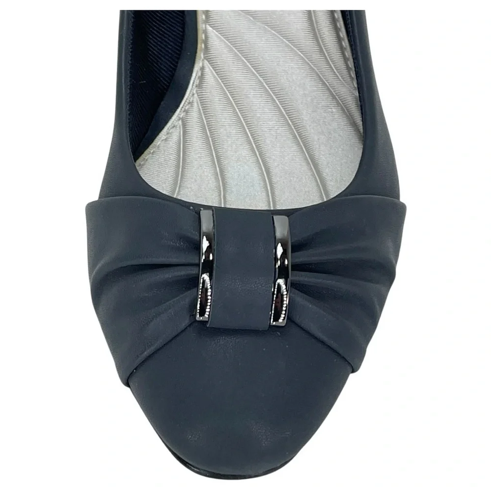 Easy Street Eloise Navy Faux Leather Womens Pumps Size 6W